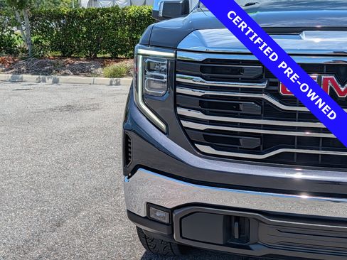 Used 2023 GMC Sierra 1500 SLT w/ SLT Premium Package AWD/4WD image 9