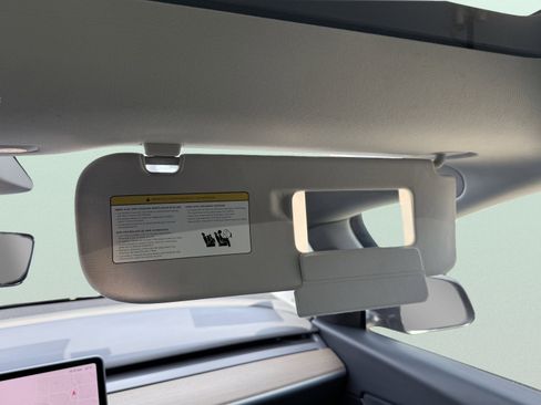 Used 2022 Tesla Model Y Performance image 54