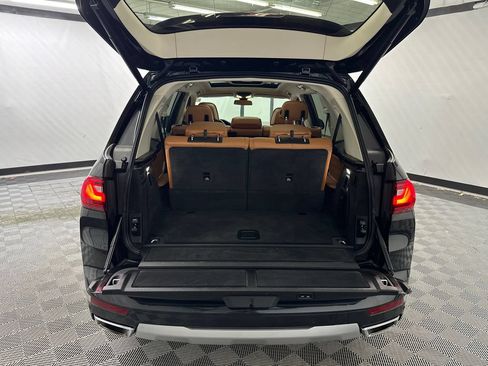 Used 2021 BMW X7 xDrive40i AWD/4WD image 21