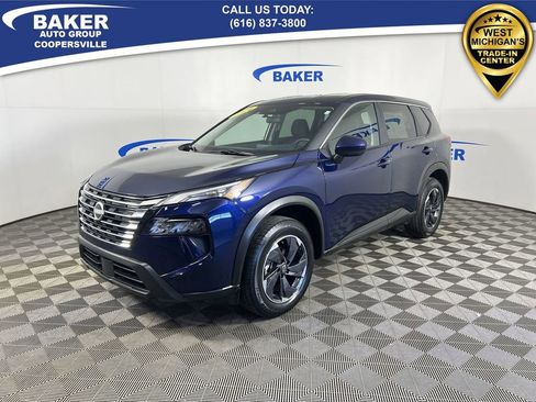 Used 2024 Nissan Rogue SV image 1