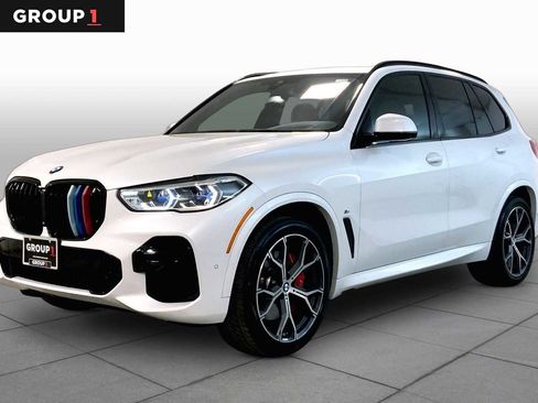Used 2022 BMW X5 xDrive40i w/ M Sport Package image 1