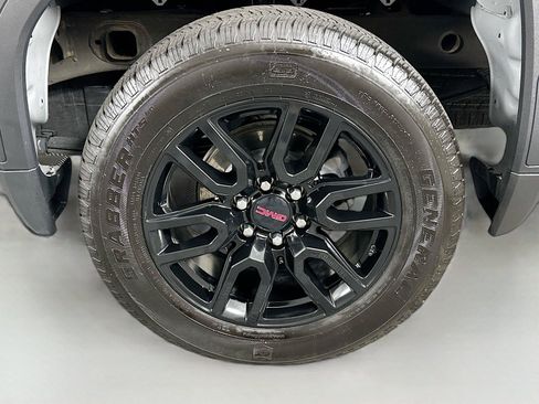 Used 2024 GMC Sierra 1500 Elevation AWD/4WD image 28