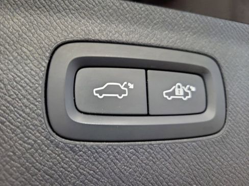 Used 2018 Volvo XC90 T6 Inscription w/ Convenience Package image 31