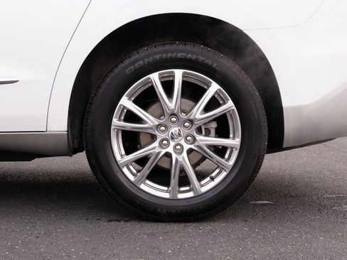 Used 2023 Buick Enclave Premium image 24