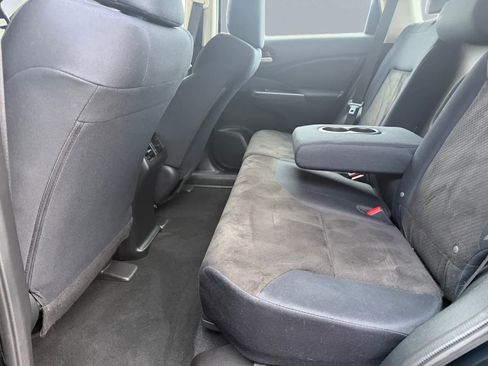 Used 2016 Honda CR-V LX image 19