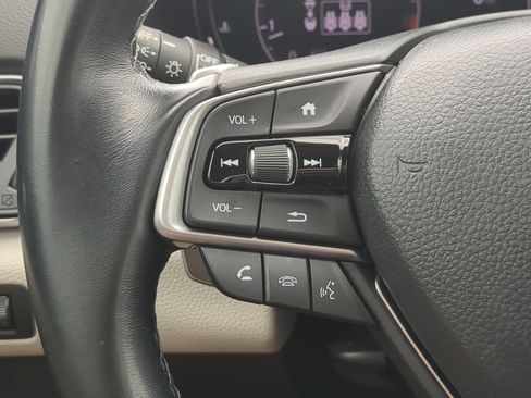 Used 2021 Honda Accord Touring image 23