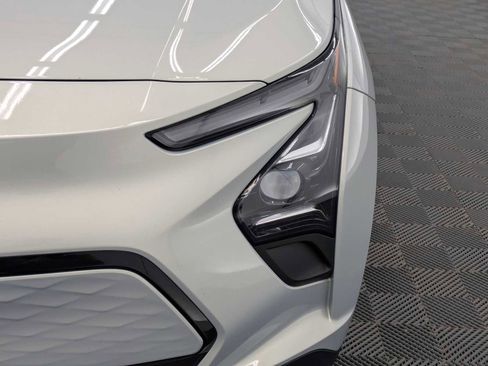 Used 2022 Chevrolet Bolt LT image 9