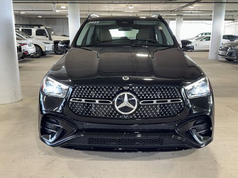Used 2025 Mercedes-Benz GLE 350 4MATIC image 3