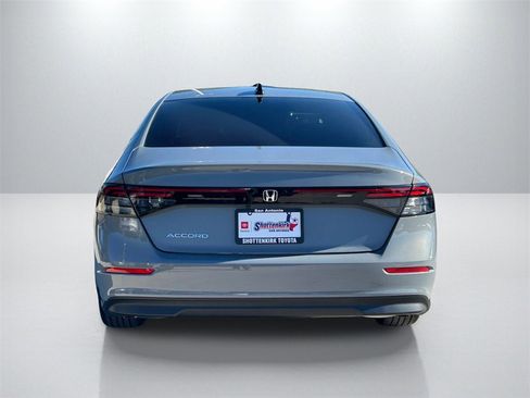 Used 2025 Honda Accord SE image 6