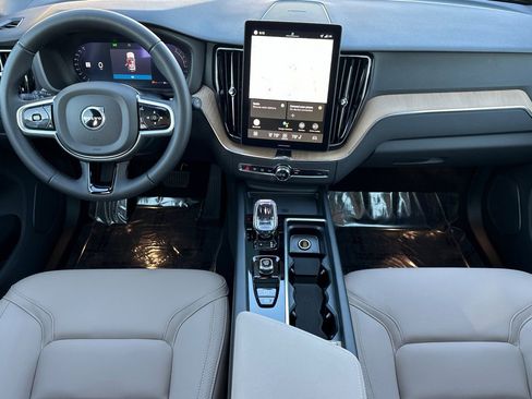 New 2026 Volvo XC60 B5 Plus w/ Climate Package AWD/4WD image 3