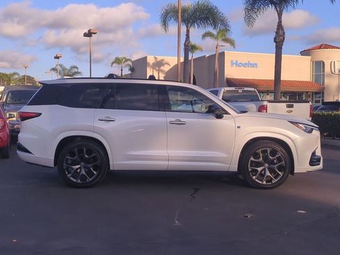 New 2026 Lexus TX 500h AWD image 4