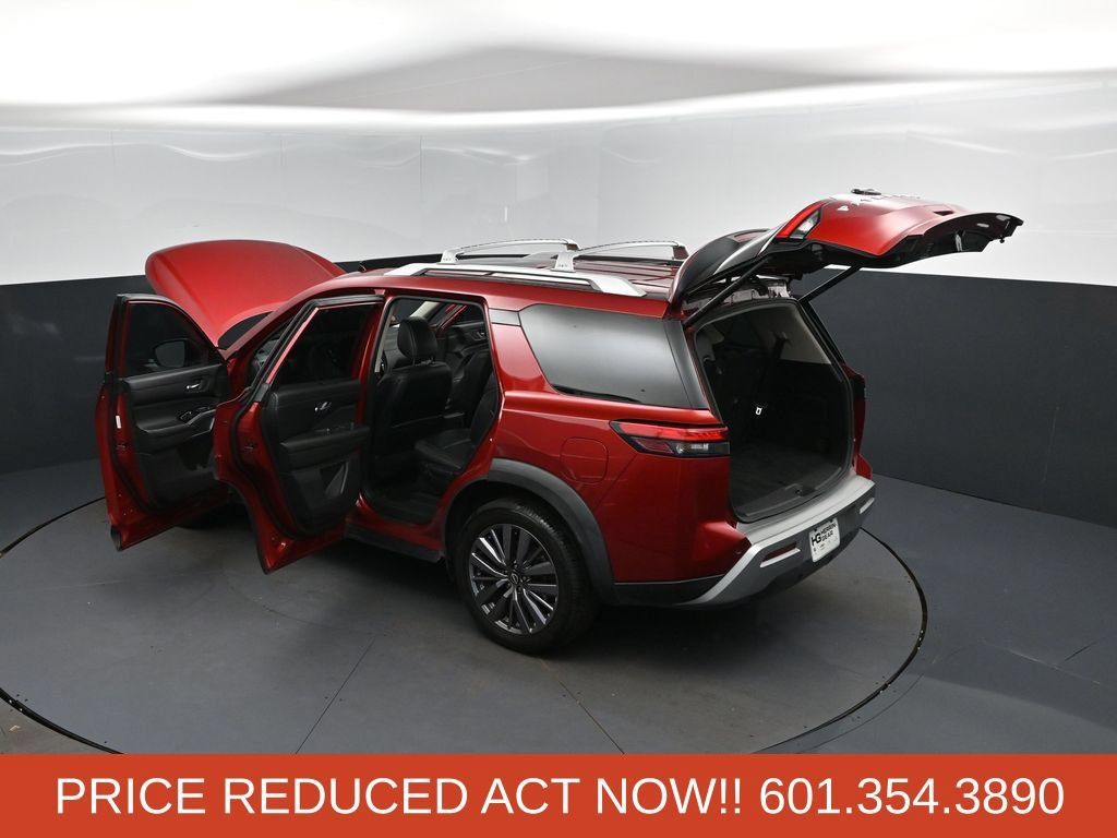 Used 2023 Nissan Pathfinder SL w/ SL Premium Package FWD image 48
