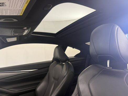 Used 2017 INFINITI Q60 3.0t image 13