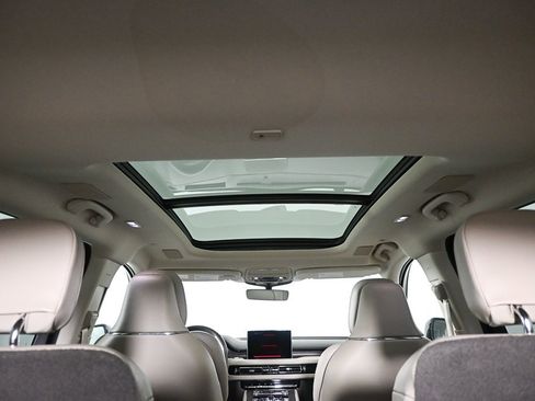 Used 2022 Lincoln Aviator Reserve w/ Equipment Group 201A image 20