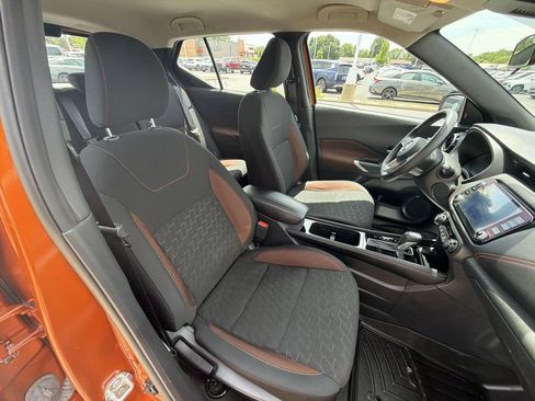 Used 2021 Nissan Kicks SR FWD image 22