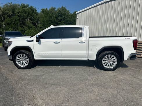 Used 2026 GMC Sierra 1500 SLT w/ SLT Premium Plus Package AWD/4WD image 9