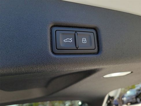 New 2025 Audi Q5 Premium Plus image 31