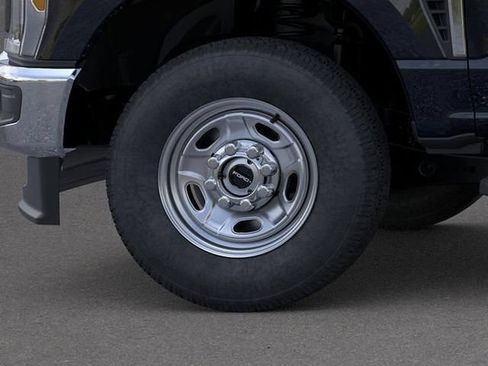 New 2026 Ford F250 XL w/ XL Chrome Package AWD/4WD image 19