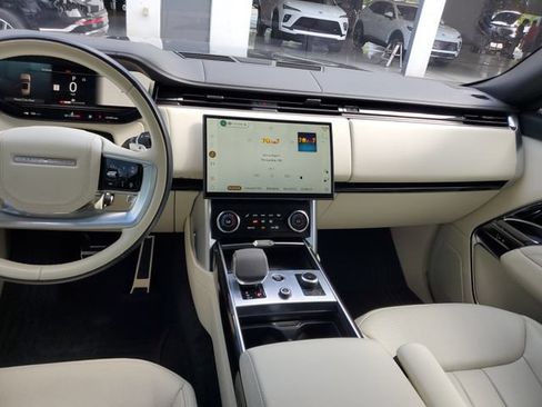 Used 2023 Land Rover Range Rover Long Wheelbase Autobiography AWD/4WD image 12