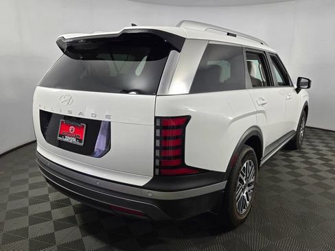 Used 2026 Hyundai Palisade SEL FWD image 9