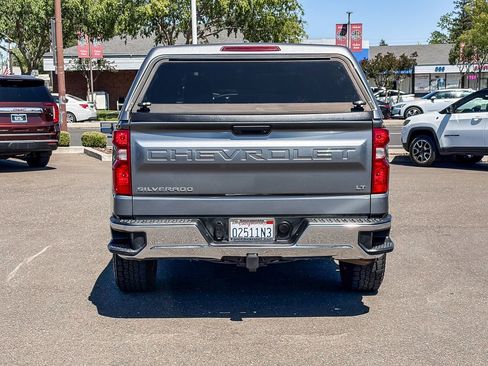 Used 2020 Chevrolet Silverado 1500 LT AWD/4WD image 3