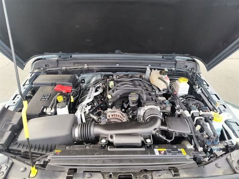 Used 2024 Jeep Gladiator Sport image 24