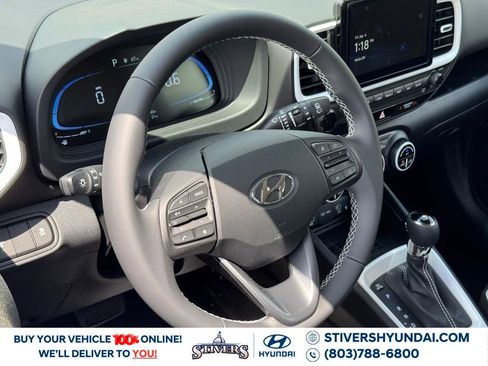 Certified 2025 Hyundai Venue Limited image 18