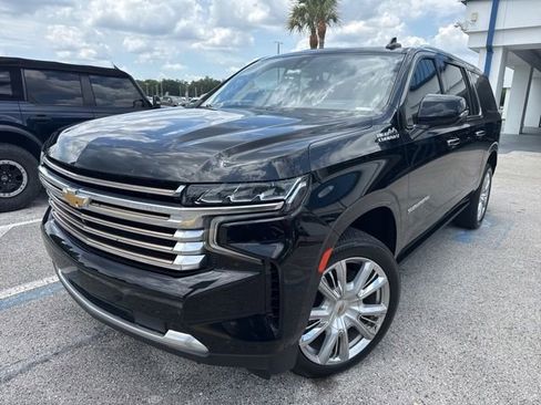 Used 2021 Chevrolet Suburban High Country w/ Premium Package RWD image 2