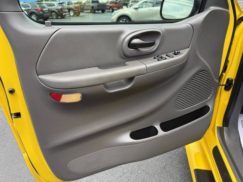 Used 2002 Ford F150 2WD Regular Cab image 6