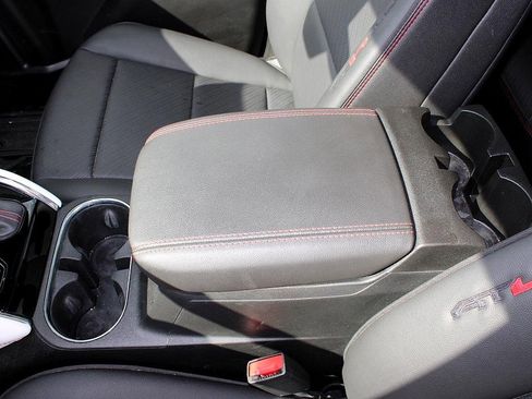 Used 2023 GMC Canyon AT4X image 28