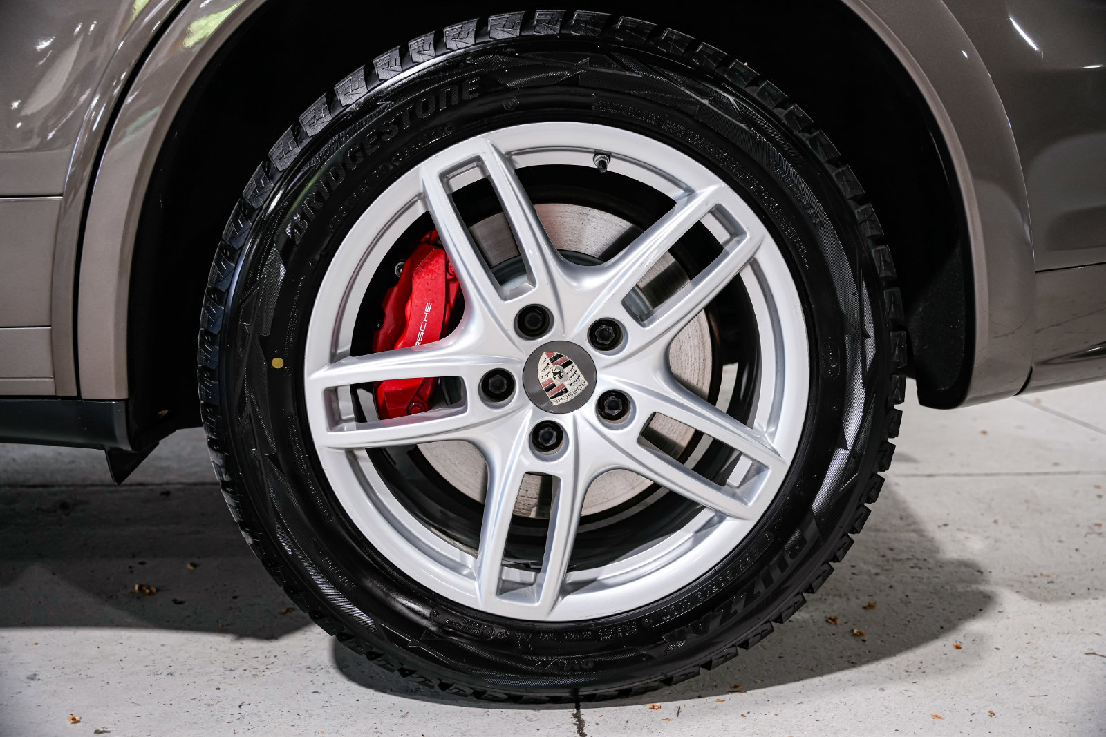 Used 2013 Porsche Cayenne Turbo AWD/4WD image 55