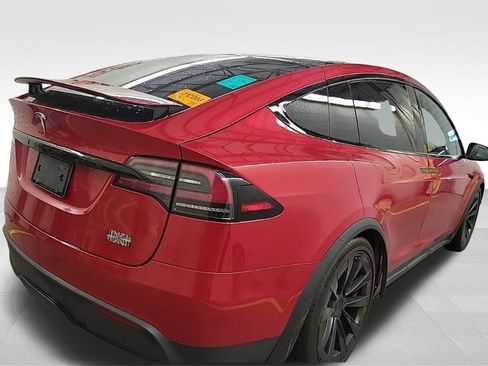 Used 2023 Tesla Model X Plaid image 8