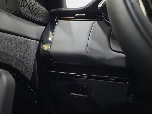 Used 2024 Land Rover Range Rover Sport Dynamic SE image 29