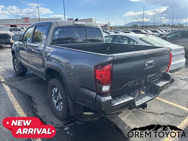 Used 2019 Toyota Tacoma TRD Off-Road w/ Technology Package AWD/4WD image 14