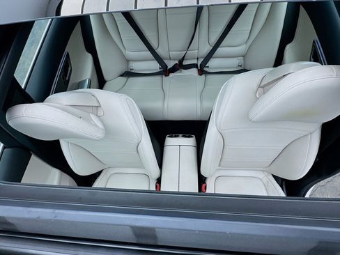 Used 2024 Mercedes-Benz C 300 Sedan image 14
