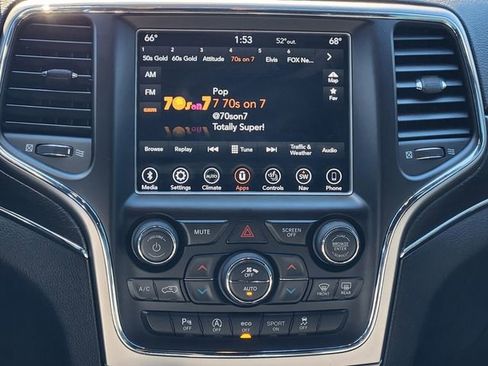 Used 2018 Jeep Grand Cherokee Limited image 13