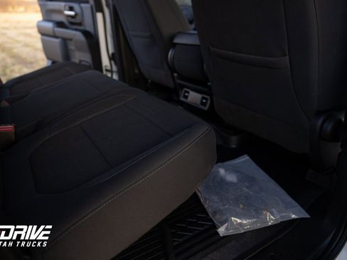 Used 2023 Chevrolet Silverado 2500 LT image 18