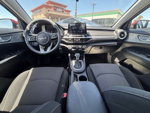 Used 2023 Kia Forte LXS w/ LXS Technology Package FWD image 16