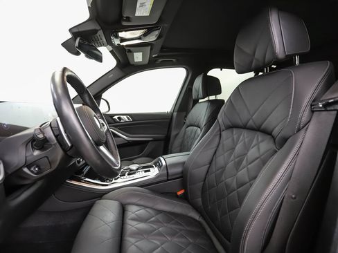 Used 2026 BMW X5 xDrive40i w/ M Sport Package AWD/4WD image 11