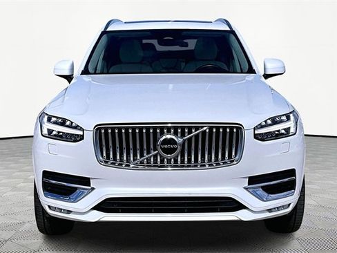Used 2024 Volvo XC90 B5 Core w/ Protection Package Premier image 3