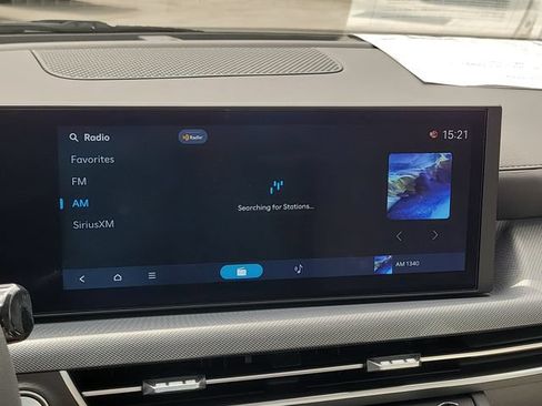 Used 2025 Hyundai Sonata SEL FWD image 21