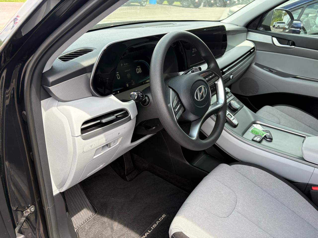 Used 2025 Hyundai Palisade SE AWD/4WD image 9