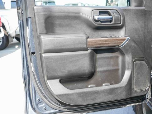 Used 2021 Chevrolet Silverado 1500 LT AWD/4WD image 21
