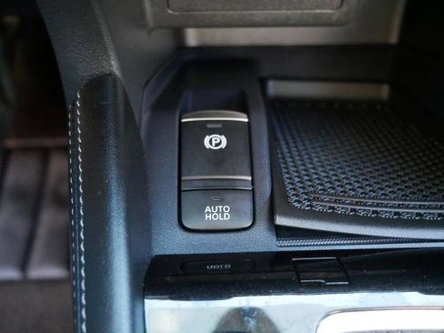 Certified 2024 Nissan Kicks SR w/ SR Premium Package image 19