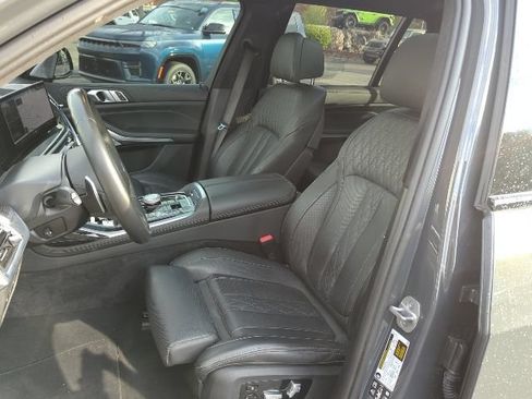 Used 2024 BMW X7 xDrive40i w/ Executive Package AWD/4WD image 5
