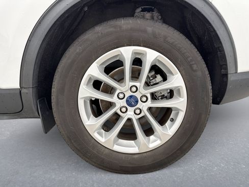 Used 2022 Ford Escape SE w/ Convenience Package FWD image 25