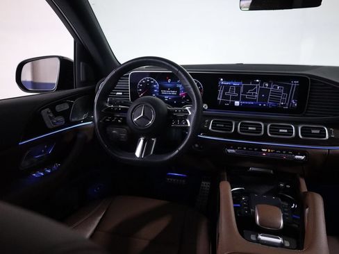 Used 2024 Mercedes-Benz GLS 450 4MATIC image 52