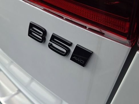 New 2026 Volvo XC60 B5 Ultra w/ Protection Package Premier image 6