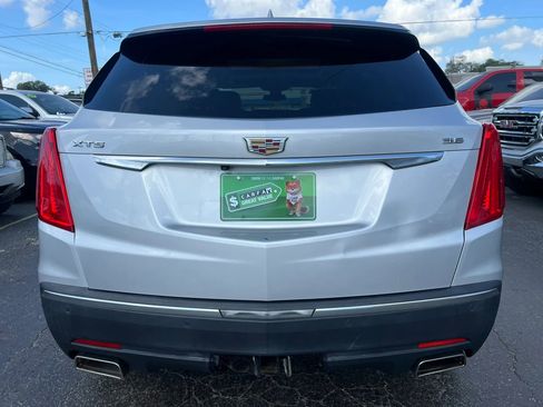 Used 2017 Cadillac XT5 Luxury w/ Driver Awareness Package FWD image 6