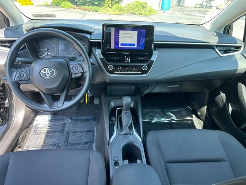 Used 2024 Toyota Corolla LE FWD image 12